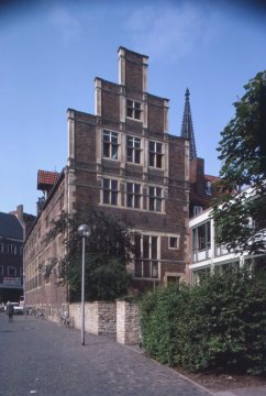 Das Krameramtshaus (erbaut 1589), rückseitige Giebelfront