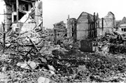 Die Stadt Essen nach einem Bombenangriff.