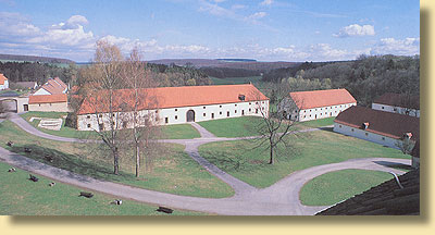 Blick vom Kirchendach ber den nrdstlichen Teil des Wirtschaftshofes