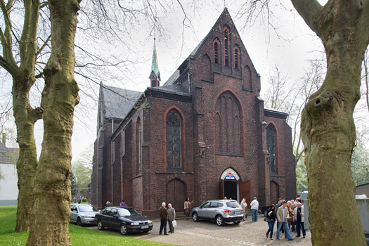 Serbisch-orthodoxe Hl.-Apostel-und-Evangelist-Lukas-Kirche in Dortmund
