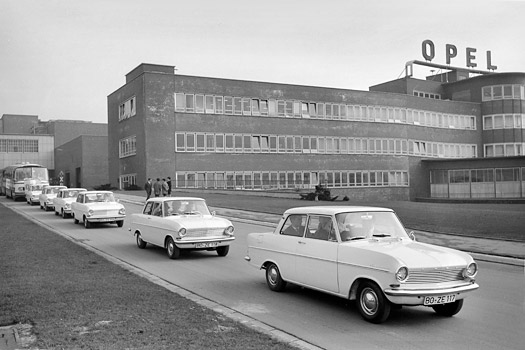 Opel Kadett A rollen aus dem Werk in Bochum