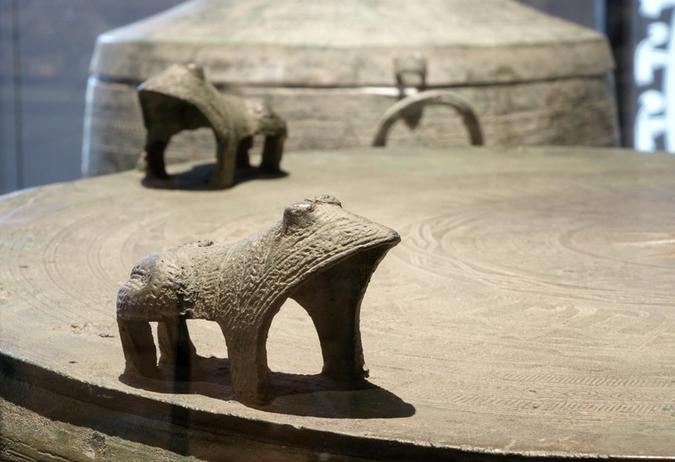 Bronzetrommeln gehören zu den faszinierendsten Objekten der Archäologie Vietnams, LWL/S. Brentführer (vergrößerte Bildansicht wird geöffnet)