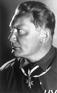 Hermann Göring in Parteiuniform, August 1932 / Quelle: Bundesarchiv, Bild 102-13805, CC-BY-SA