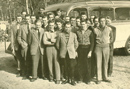 Warendorf: Fahrschüler der Deula-Schule 1956. Hier machte Fritz Böinghoff seinen Führerschein Kl. II. / Bergkamen, Fritz und Helga Böinghoff