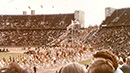 Westberlin: Einmarsch der Fahnenträger bei der Schlussveranstaltung des Deutschen Turnfestsins Olympiastadion, 1968 / Privatsammlung Prinz
